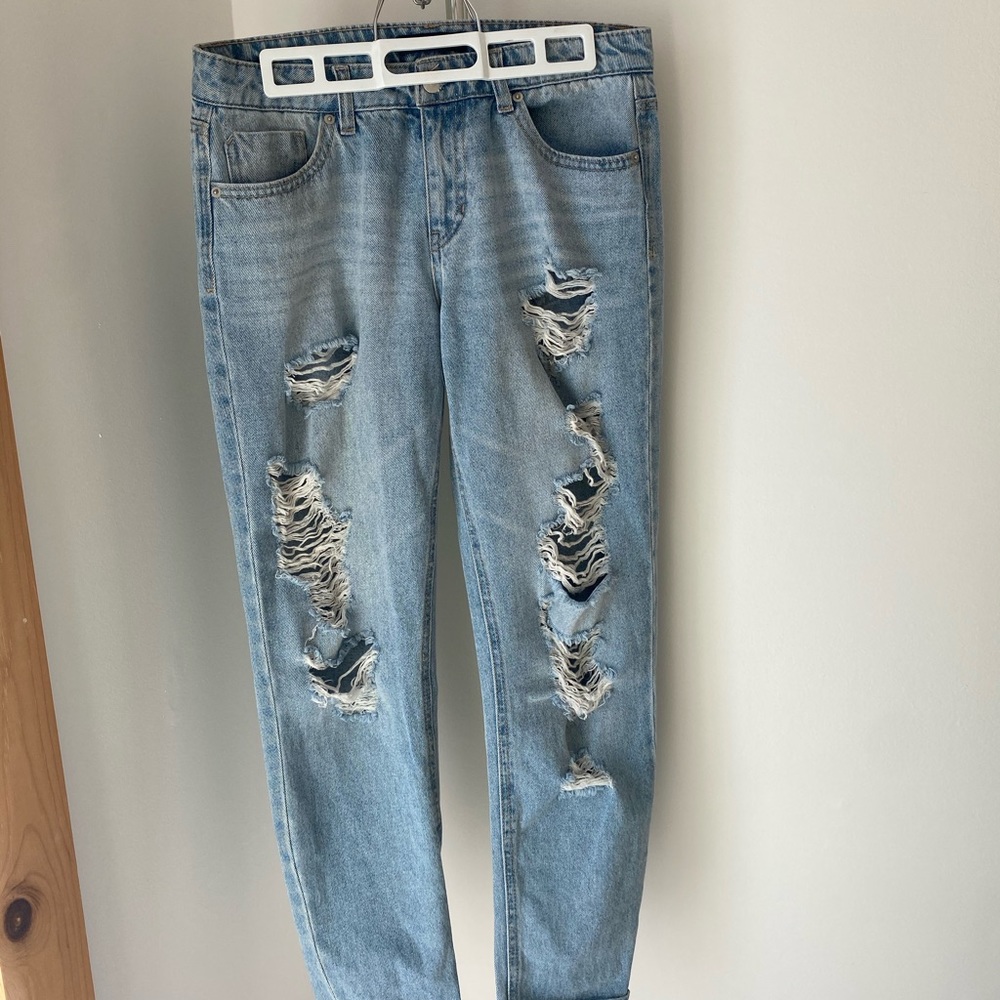 Mom Jeans - Picture 2 of 4